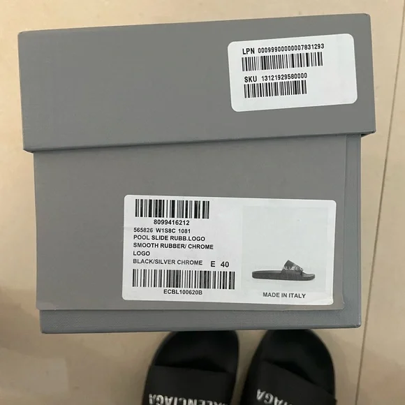 Balenciaga slides - Picture 3 of 5